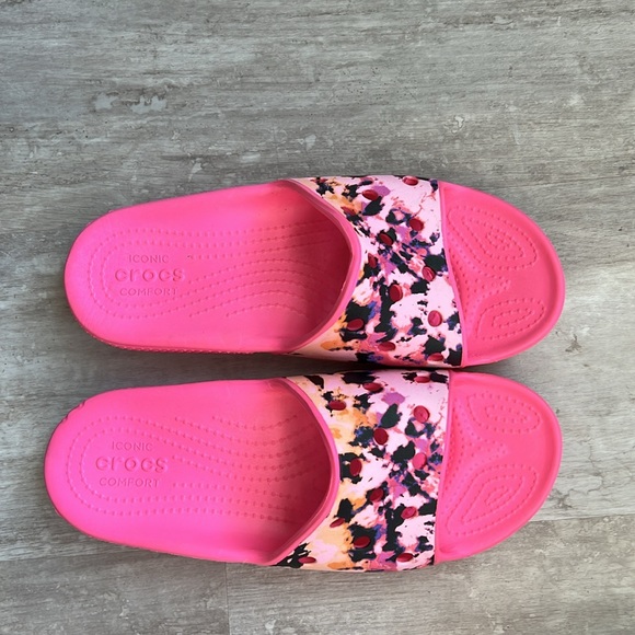 Crocs Iconic Comfort pink slides 6 - Picture 3 of 5